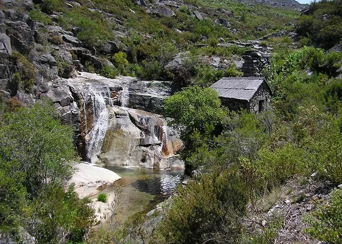 Tatil Evi Casa Da Escola Lobios