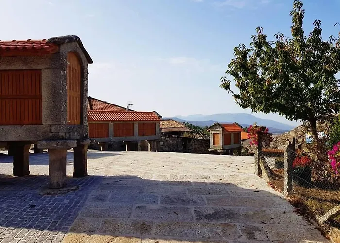 Tatil Evi Casa Da Escola Lobios